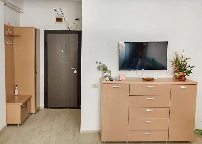 Smarald 1 * Năvodari